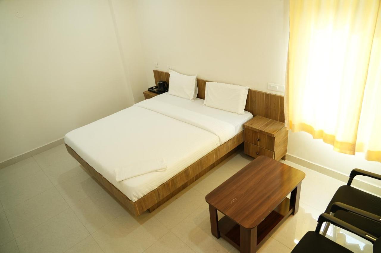 5 Star Grand- Premium 호텔 샴샤바드 외부 사진